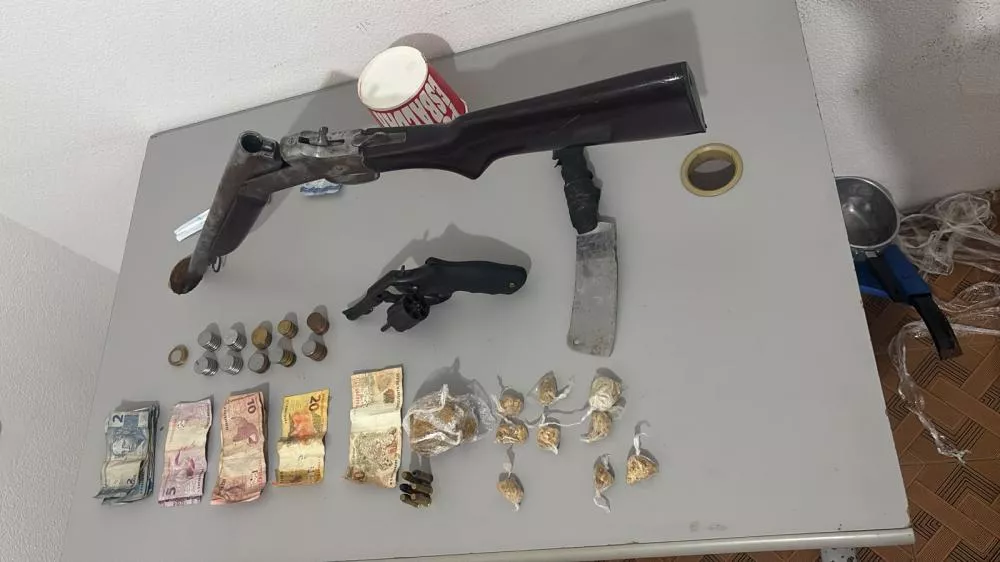 PM prende homem e apreende drogas e armas durante ação na Rua do Meio